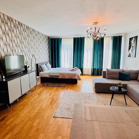 Apartmán Rezidence Jeseniova Praha Exteriér fotografie